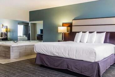 汽车旅馆  Quality Inn