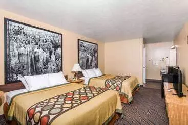 汽车旅馆  Super 8 By Wyndham Hurricane Zion National Park