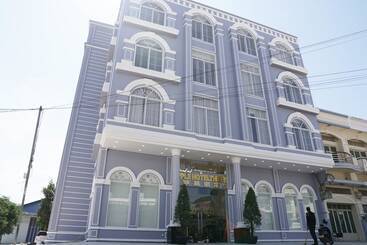 Apple Hotel Three   Near Pnh Airport