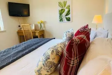 Hotel George & Dragon Country House