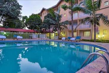 هتل Milele Resort Nakuru