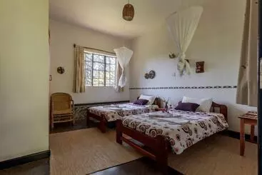 هتل Travellers Rest