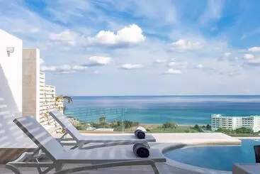 آپارتمان‌های توریست‌ها Villa Nissos