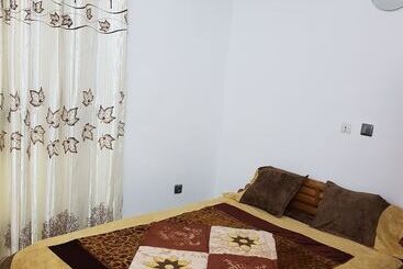 ツーリストアパートメント Résidence Lamadré