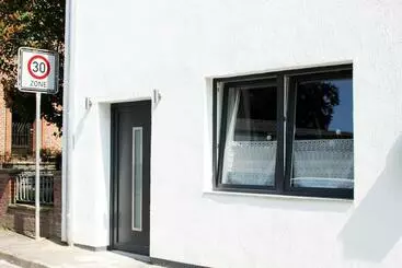 ツーリストアパートメント Work & Stay In Kleve Iiii