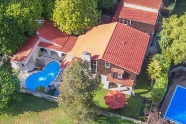 Pensão Villa Bush Swimming Pool