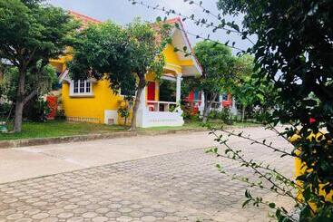 Hotell Baan Chom Chan Resort