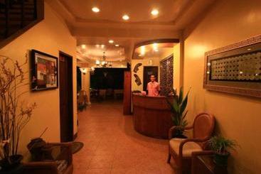 Hotel Tapyas View Deck