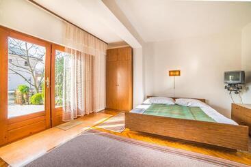 Apartments Antić 4255