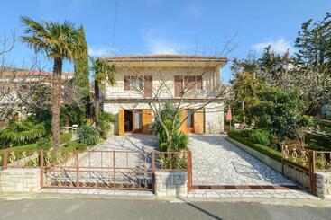 Apartments Antić 4255