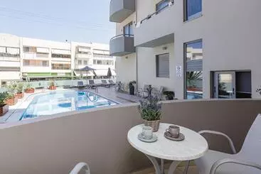 Icarus Apartments