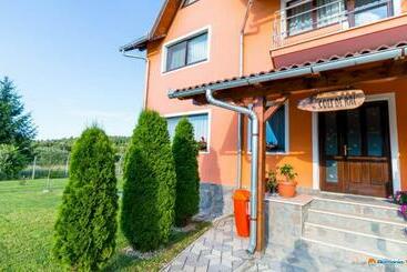 Pensiunea Colt De Rai