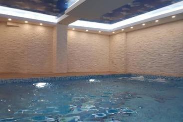 هتل B&b Vracar Resort