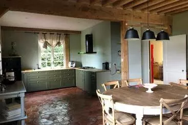 ツーリストアパートメント Le Clos De La Madeleine