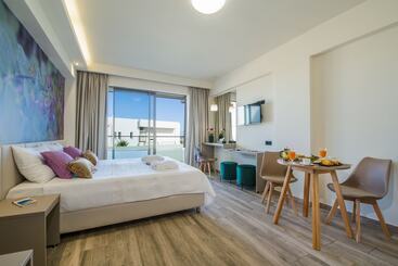 בית מלון כפרי Incognito Creta Luxury Suites