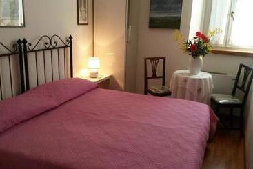 Pensió Camere Carli