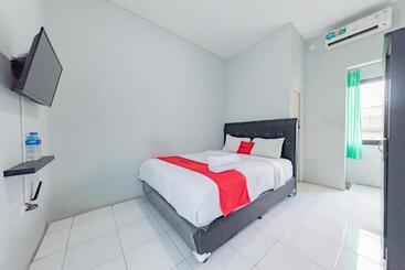 Hospedaria Reddoorz Syariah Near Rs Hermina Sukabumi