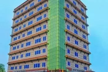 هتل Yellow Pagoda Pokhara