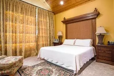 Hotelli Whitestone Inn