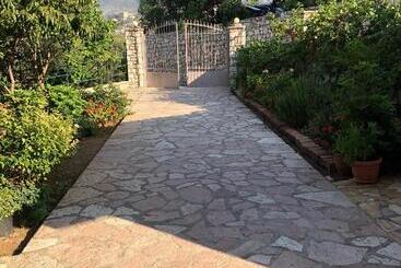 پانسیون Koks’ Guesthouse