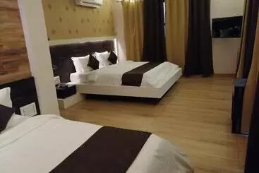 ホテル Leela Vilas Pushkar  A Boutique