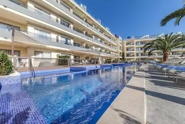 アパートホテル Zafiro Palmanova