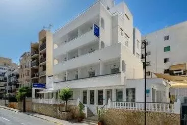 مسافرخانه Vibra Lei Ibiza