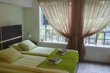 هتل آپارتمان Villa Leonardo