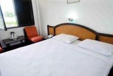 Darma Agung Beach Hotel Parapat