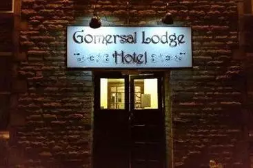 فندق Gomersal Lodge