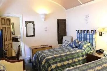 فندق Meryan House