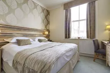 ホテル The Edwardene