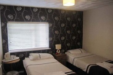 בית מלון כפרי Willow Guest House