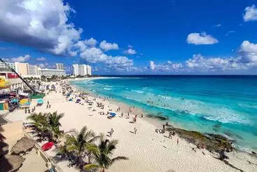 Huoneistohotelli Paradise Beachfront & Nightlife Heart