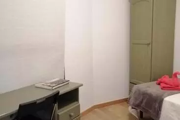 آپارتمان‌های توریست‌ها Apartamentos Dos Torres Gandalf   Excelente Ubicación Centrica Con Garaje Incluido