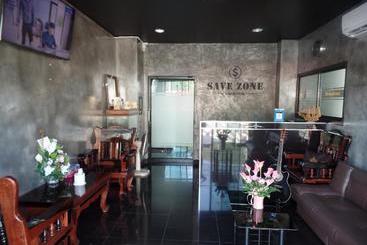 ホテル Save Zone