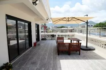 پانسیون Jiaochangwei Fengchao Guesthouse