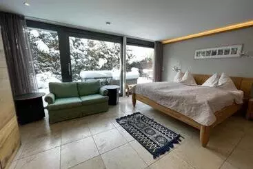 ツーリストアパートメント Trendguide Suites By Alpine Host Helpers