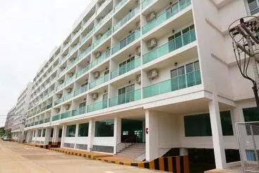 هتل M Village Hostel