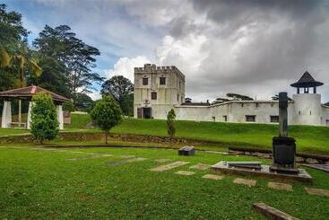 Place2stay Business Hotel @ Metrocity