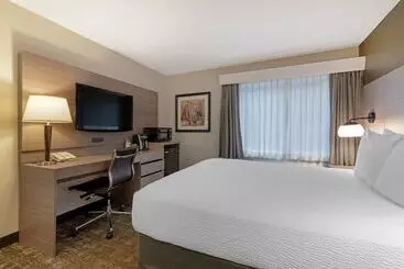 هتل Best Western Plus Windjammer Inn & Conference Center