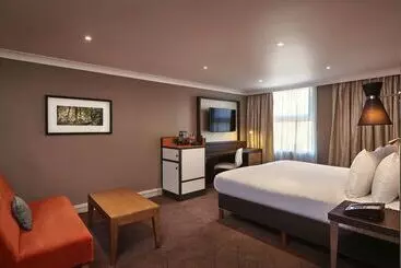 Hotel Doubletree By Hilton  London  Ealing