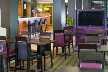 هتل Holiday Inn Express   Glasgow   City Ctr Riverside, An Ihg