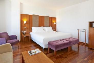 فندق Nh Ciudad De Almería