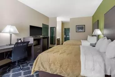 בית מלון כפרי Quality Inn