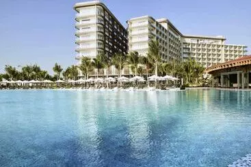 هتل Mövenpick Resort Waverly Phu Quoc