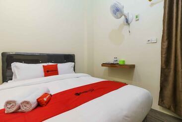 پانسیون Reddoorz Syariah Near Lubang Jepang Bukittinggi