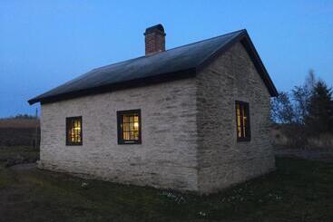 Bed and Breakfast Stenbrottets Smedja