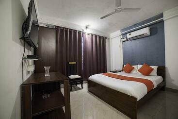 בית מלון כפרי Oyo 63144 Highland Manor