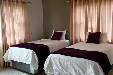 پانسیون 848 Guest House